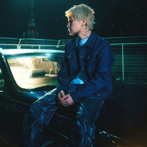 性感美女黄色大片。
